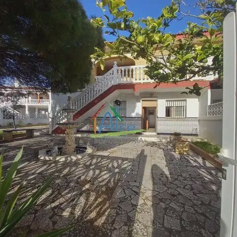 6 Zimmer Doppelhaus zu verkaufen in Almonte mit Garage - 360.000 € (Ref: 9784218)