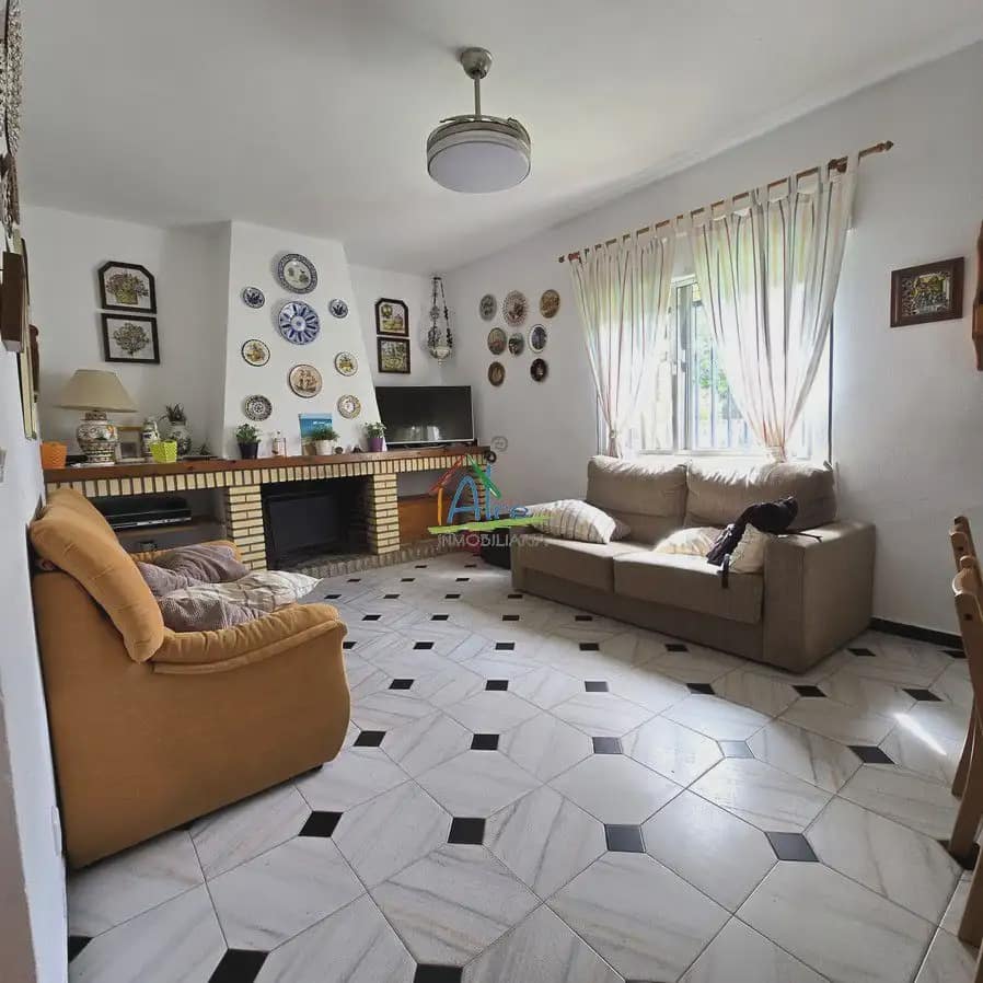 3 bedroom Villa for sale in Almonte with pool garage - € 350,000 (Ref: 9784224)