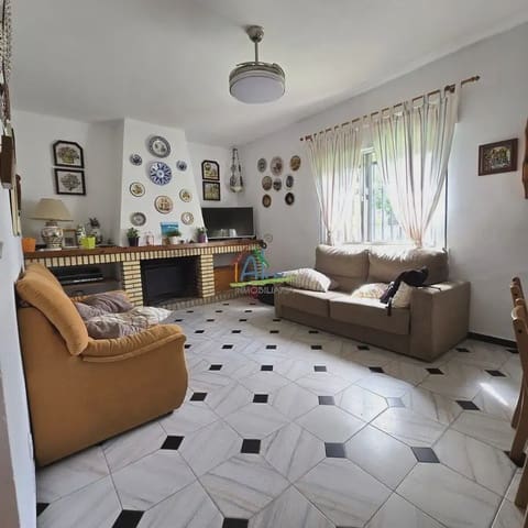 3 sovrum Villa till salu i Almonte med pool garage - 350 000 € (Ref: 9784224)