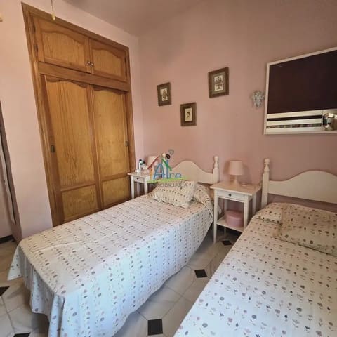 3 sovrum Villa till salu i Almonte med pool garage - 350 000 € (Ref: 9784224)