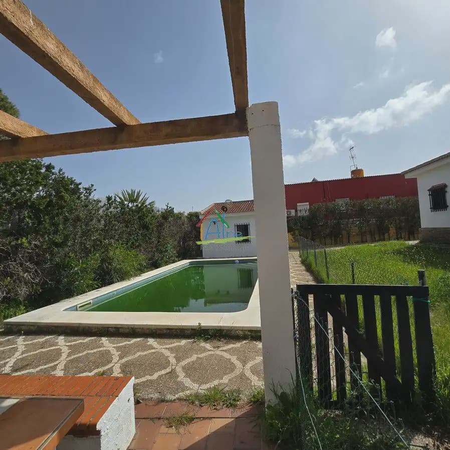 3 bedroom Villa for sale in Almonte with pool garage - € 350,000 (Ref: 9784224)