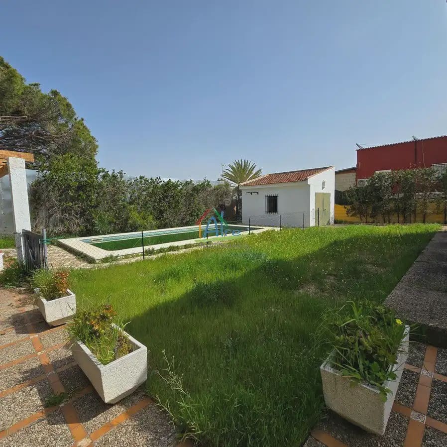3 bedroom Villa for sale in Almonte with pool garage - € 350,000 (Ref: 9784224)