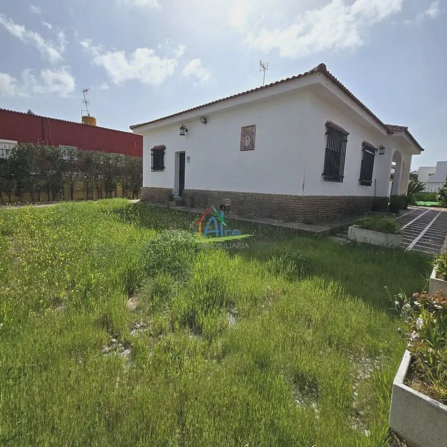 3 bedroom Villa for sale in Almonte with pool garage - € 350,000 (Ref: 9784224)