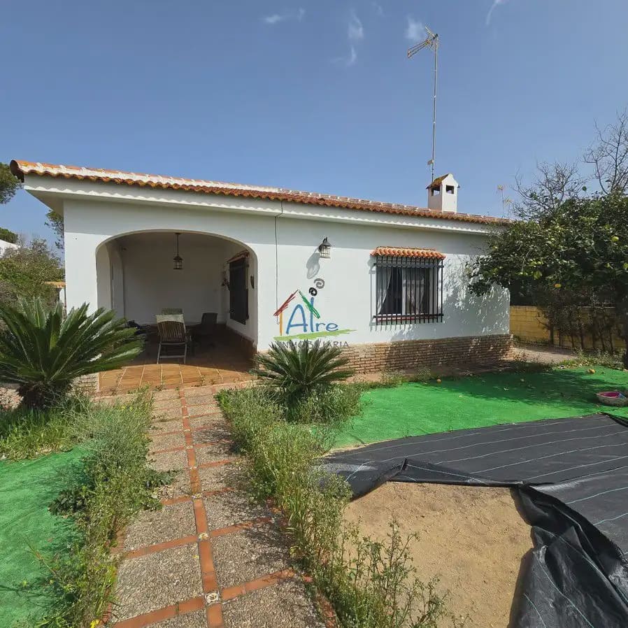 3 bedroom Villa for sale in Almonte with pool garage - € 350,000 (Ref: 9784224)