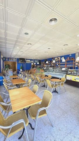 Kommersiell till salu i Almonte - 180 000 € (Ref: 9784225)