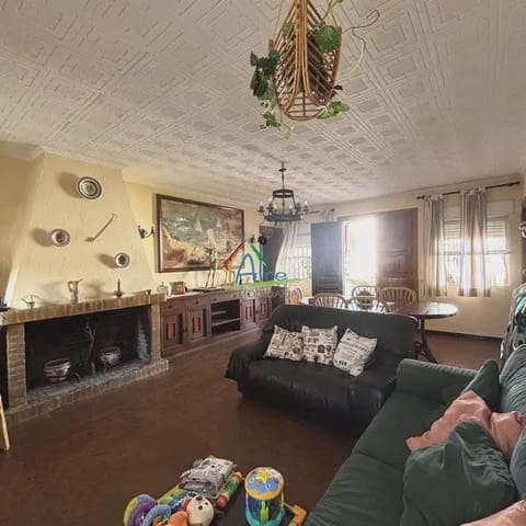 5 soveværelse Villa til salg i Almonte med garage - € 395.000 (Ref: 9784227)