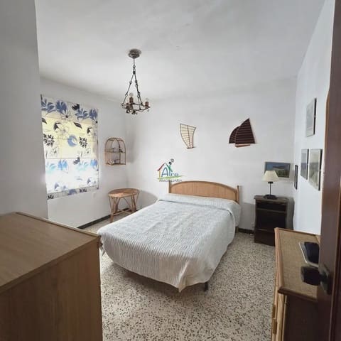 5 soveværelse Villa til salg i Almonte med garage - € 395.000 (Ref: 9784227)