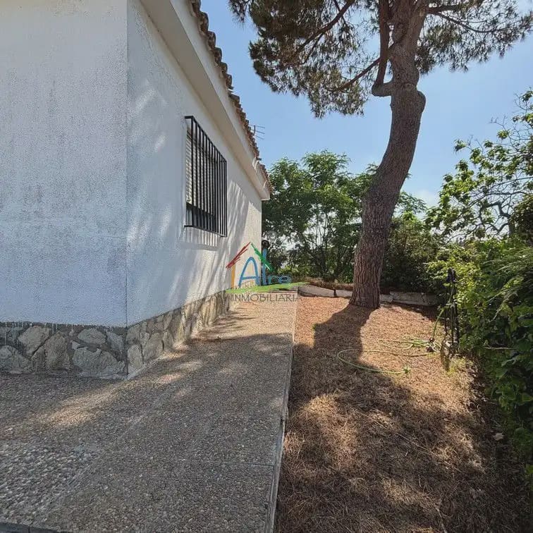 5 bedroom Villa for sale in Almonte with garage - € 395,000 (Ref: 9784227)