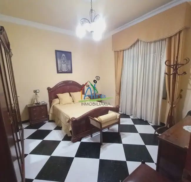 4 bedroom Townhouse for sale in Almonte - € 171,000 (Ref: 9784230)