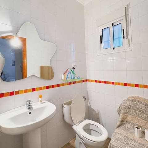 Casa de 3 habitaciones en Almonte en venta - 176.000 € (Ref: 9784231)