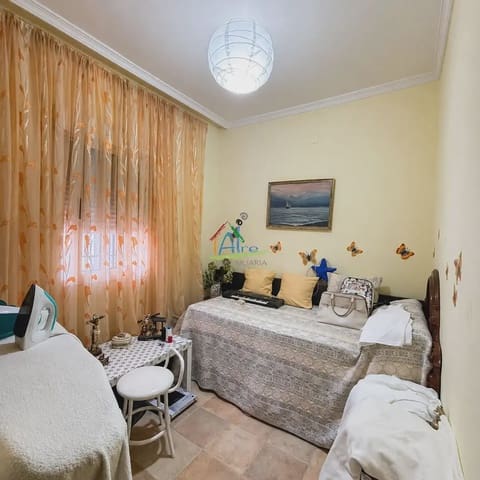 Casa de 3 habitaciones en Almonte en venta - 176.000 € (Ref: 9784231)