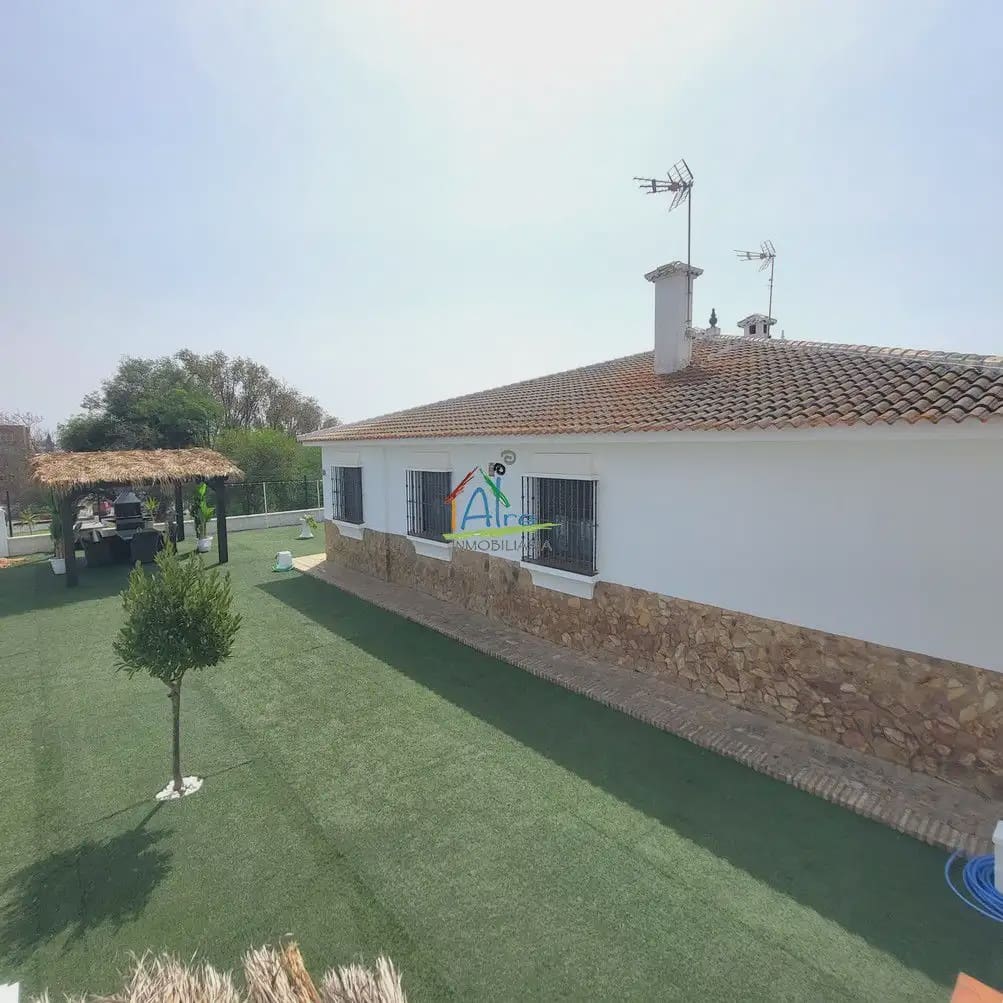 3 Zimmer Doppelhaus zu verkaufen in Almonte mit Garage - 469.000 € (Ref: 9784232)