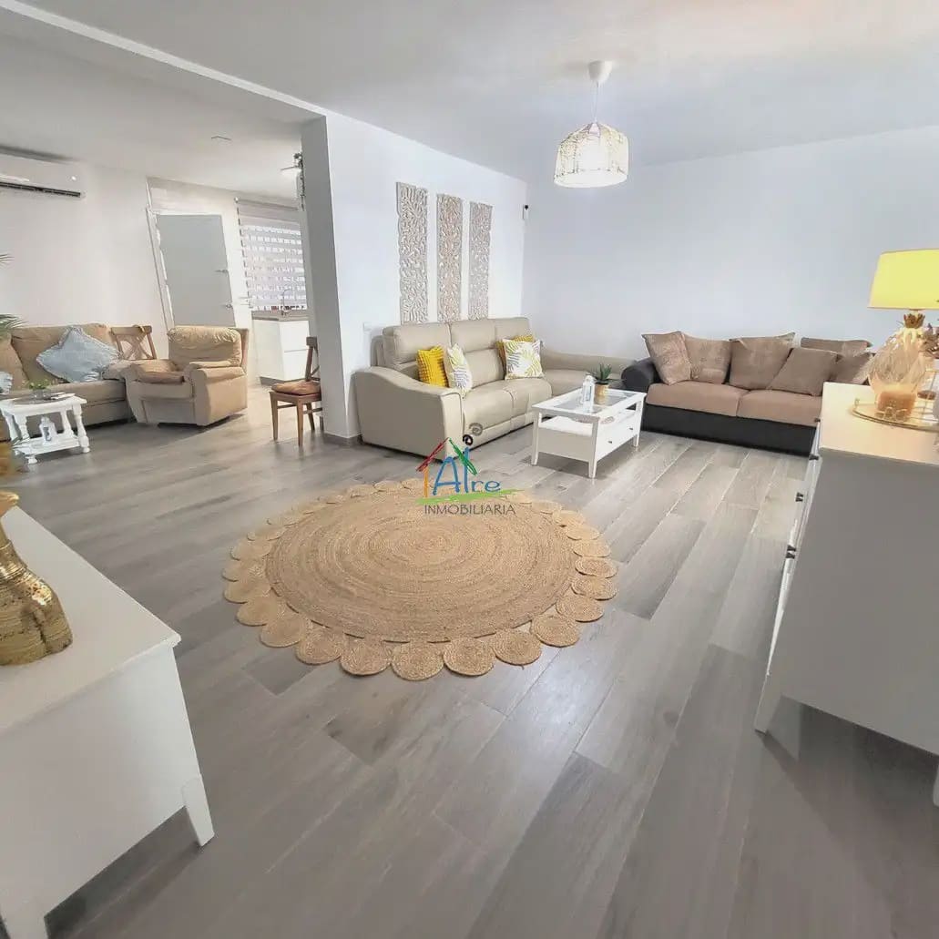 3 Zimmer Doppelhaus zu verkaufen in Almonte mit Garage - 469.000 € (Ref: 9784232)