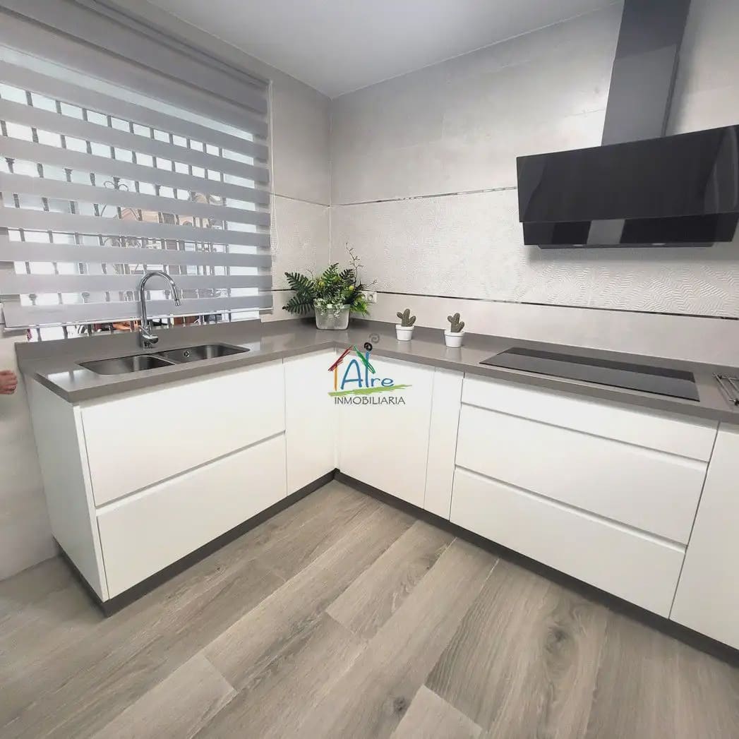 3 Zimmer Doppelhaus zu verkaufen in Almonte mit Garage - 469.000 € (Ref: 9784232)