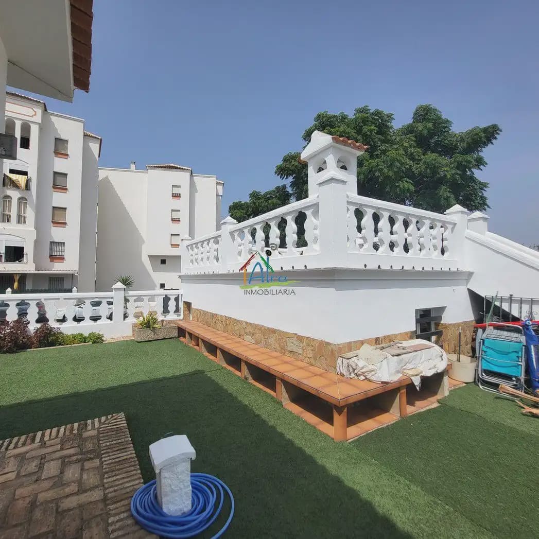 3 Zimmer Doppelhaus zu verkaufen in Almonte mit Garage - 469.000 € (Ref: 9784232)