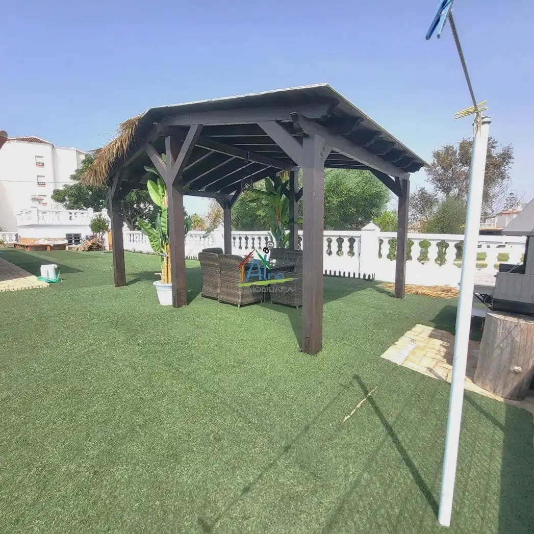 3 Zimmer Doppelhaus zu verkaufen in Almonte mit Garage - 469.000 € (Ref: 9784232)