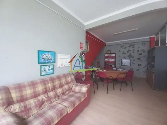 Commercieel te koop in Almonte - € 160.000 (Ref: 9784233)