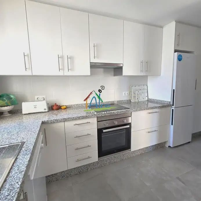 3 Zimmer Doppelhaus zu verkaufen in Almonte mit Garage - 350.000 € (Ref: 9784237)