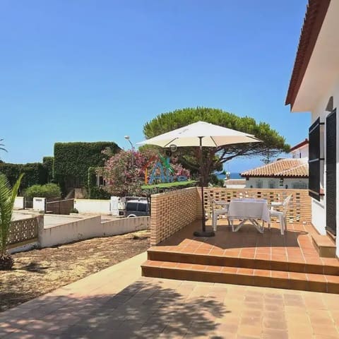 3 camera da letto Villetta Bifamiliare in vendita in Almonte con garage - 350.000 € (Rif: 9784237)