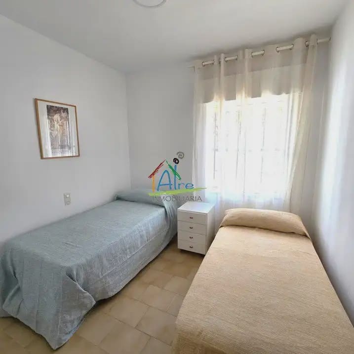 3 Zimmer Doppelhaus zu verkaufen in Almonte mit Garage - 350.000 € (Ref: 9784237)