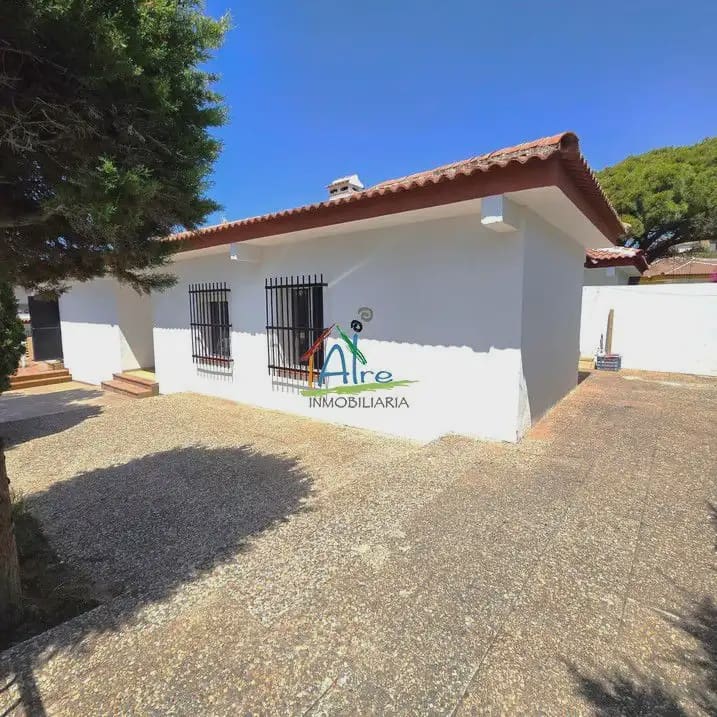 3 Zimmer Doppelhaus zu verkaufen in Almonte mit Garage - 350.000 € (Ref: 9784237)