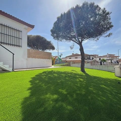 3 soveværelse Semi-Rækkehus til salg i Almonte med garage - € 350.000 (Ref: 9784237)