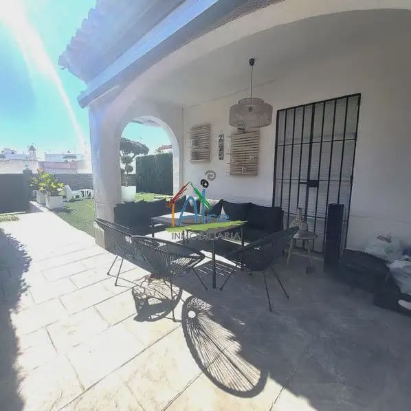 3 camera da letto Villetta a Schiera in vendita in Almonte con piscina - 300.000 € (Rif: 9784241)