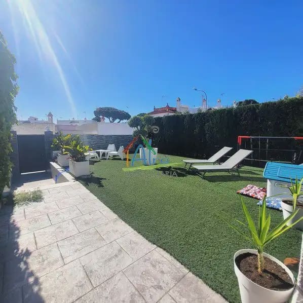 3 camera da letto Villetta a Schiera in vendita in Almonte con piscina - 300.000 € (Rif: 9784241)