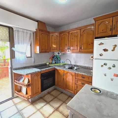 4 soveværelse Byhus til salg i Almonte - € 227.000 (Ref: 9784246)