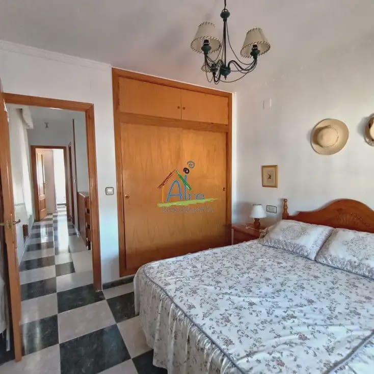 4 Zimmer Doppelhaus zu verkaufen in Almonte mit Garage - 320.000 € (Ref: 9784247)