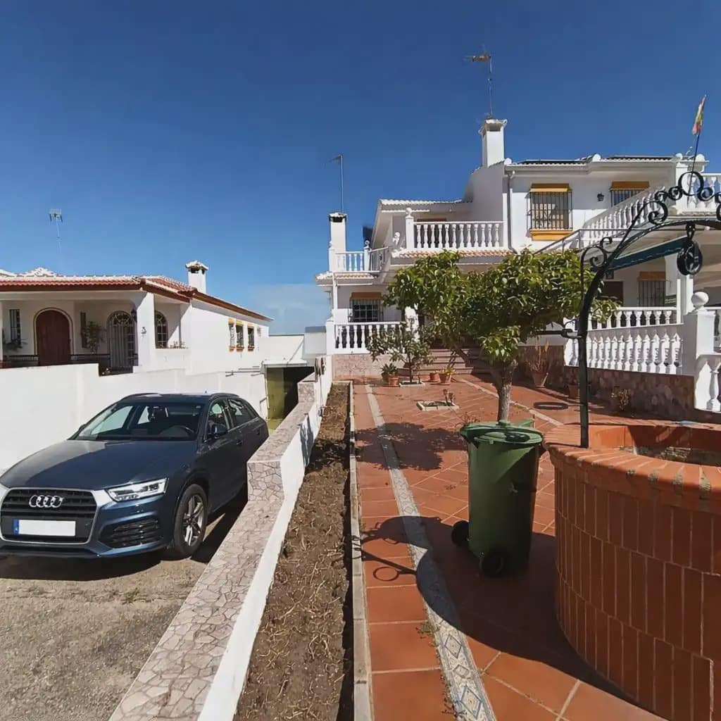 4 Zimmer Doppelhaus zu verkaufen in Almonte mit Garage - 320.000 € (Ref: 9784247)