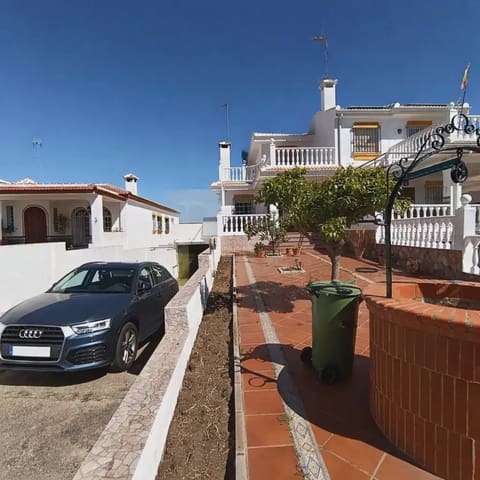 4 camera da letto Villetta Bifamiliare in vendita in Almonte con garage - 320.000 € (Rif: 9784247)