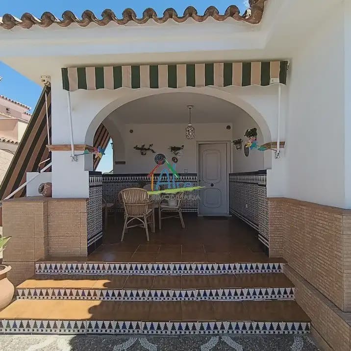 5 bedroom Villa for sale in Almonte with garage - € 320,000 (Ref: 9784248)