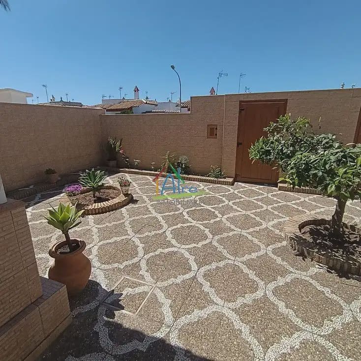 5 bedroom Villa for sale in Almonte with garage - € 320,000 (Ref: 9784248)