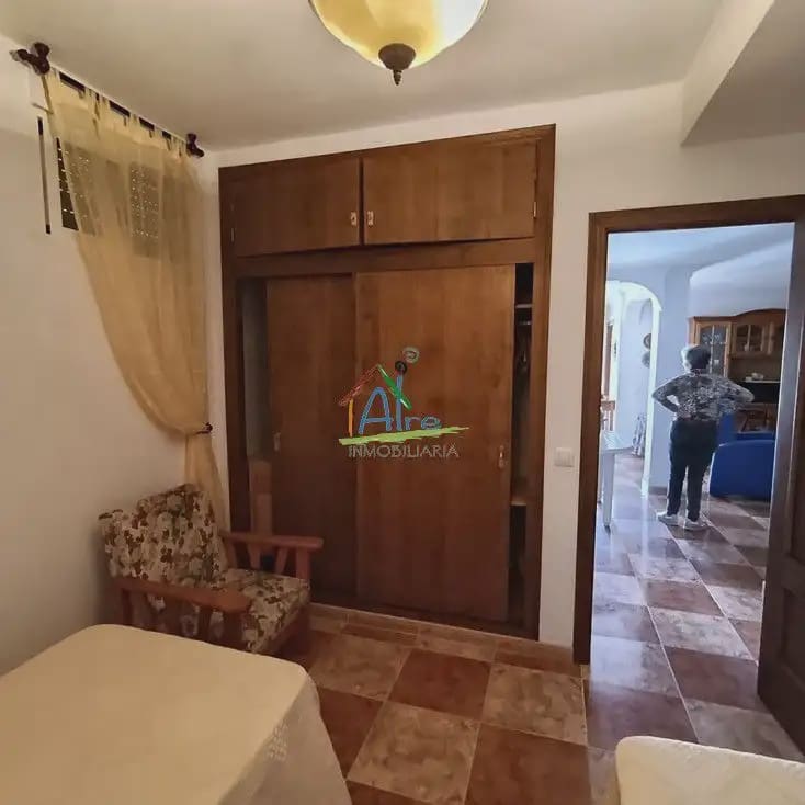 5 bedroom Villa for sale in Almonte with garage - € 320,000 (Ref: 9784248)