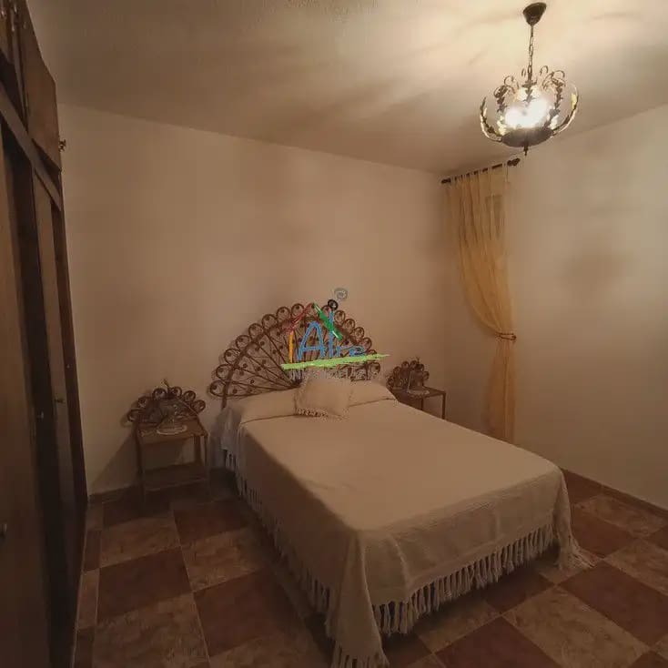 5 bedroom Villa for sale in Almonte with garage - € 320,000 (Ref: 9784248)