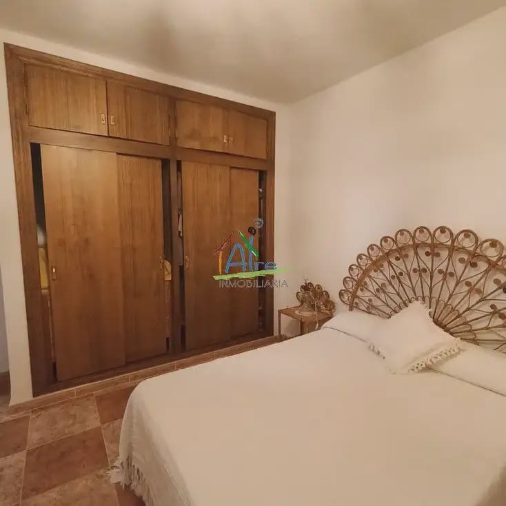 5 bedroom Villa for sale in Almonte with garage - € 320,000 (Ref: 9784248)