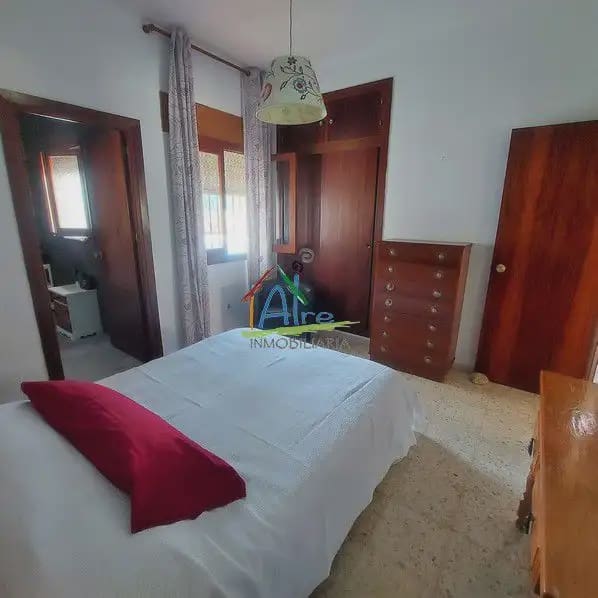 4 camera da letto Villa in vendita in Almonte con garage - 380.000 € (Rif: 9815062)