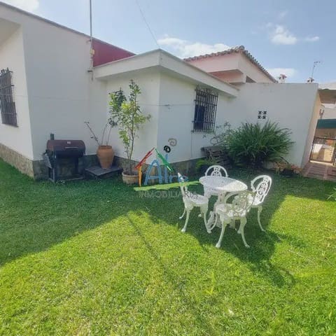 4 camera da letto Villa in vendita in Almonte con garage - 380.000 € (Rif: 9815062)