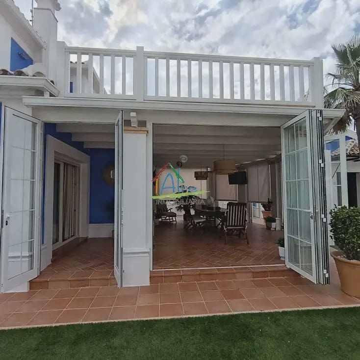3 camera da letto Villa in vendita in Almonte con piscina garage - 600.000 € (Rif: 9825827)