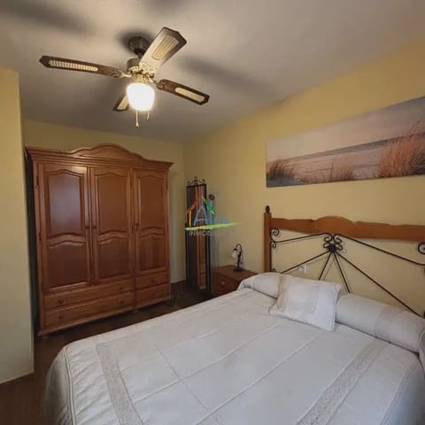 Piso de 3 habitaciones en Almonte en venta con piscina - 177.000 € (Ref: 9827599)