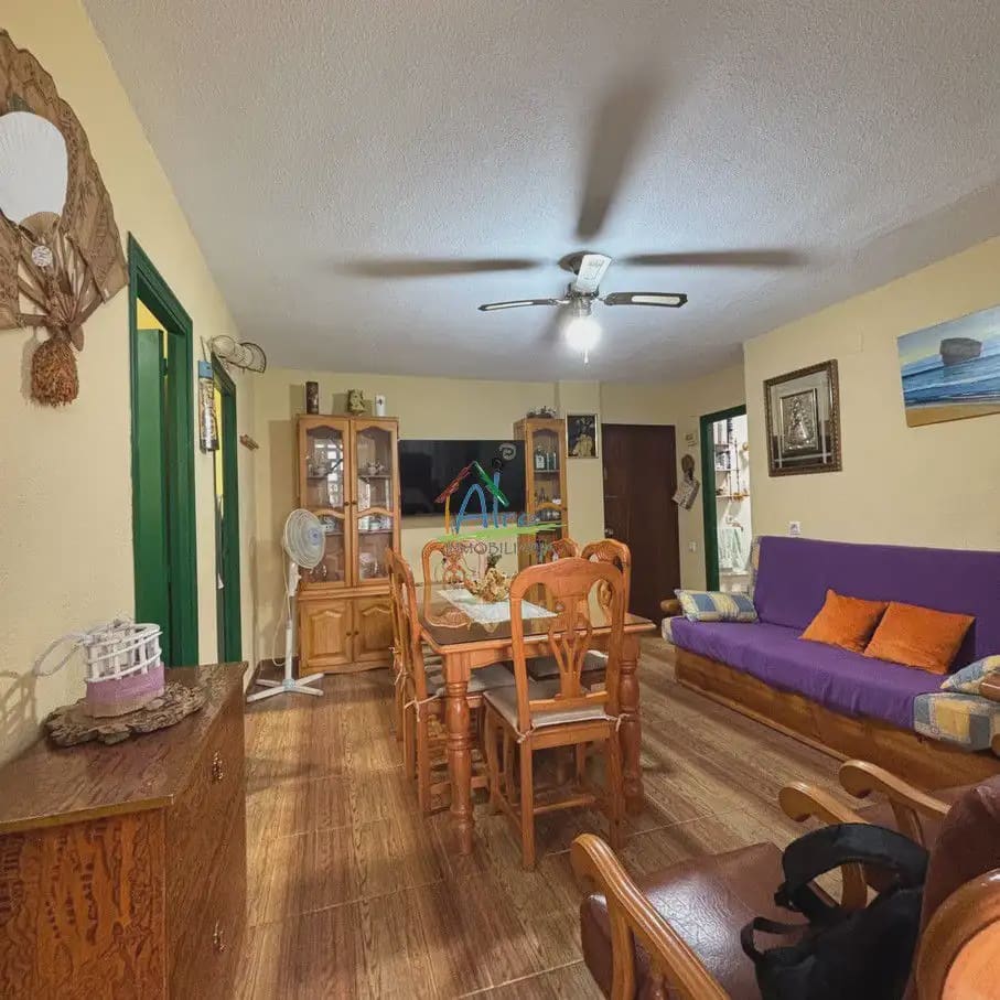 Piso de 3 habitaciones en Almonte en venta con piscina - 177.000 € (Ref: 9827599)