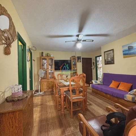 Piso de 3 habitaciones en Almonte en venta con piscina - 177.000 € (Ref: 9827599)