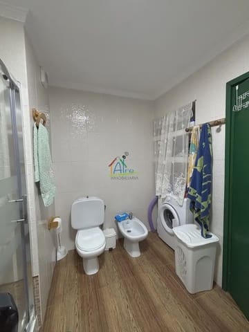 Piso de 3 habitaciones en Almonte en venta con piscina - 177.000 € (Ref: 9827599)