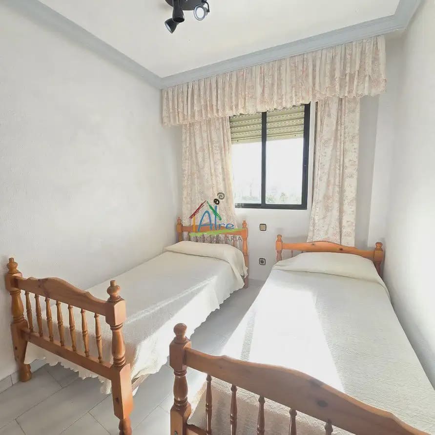 Piso de 3 habitaciones en Almonte en venta con piscina - 215.000 € (Ref: 9827600)
