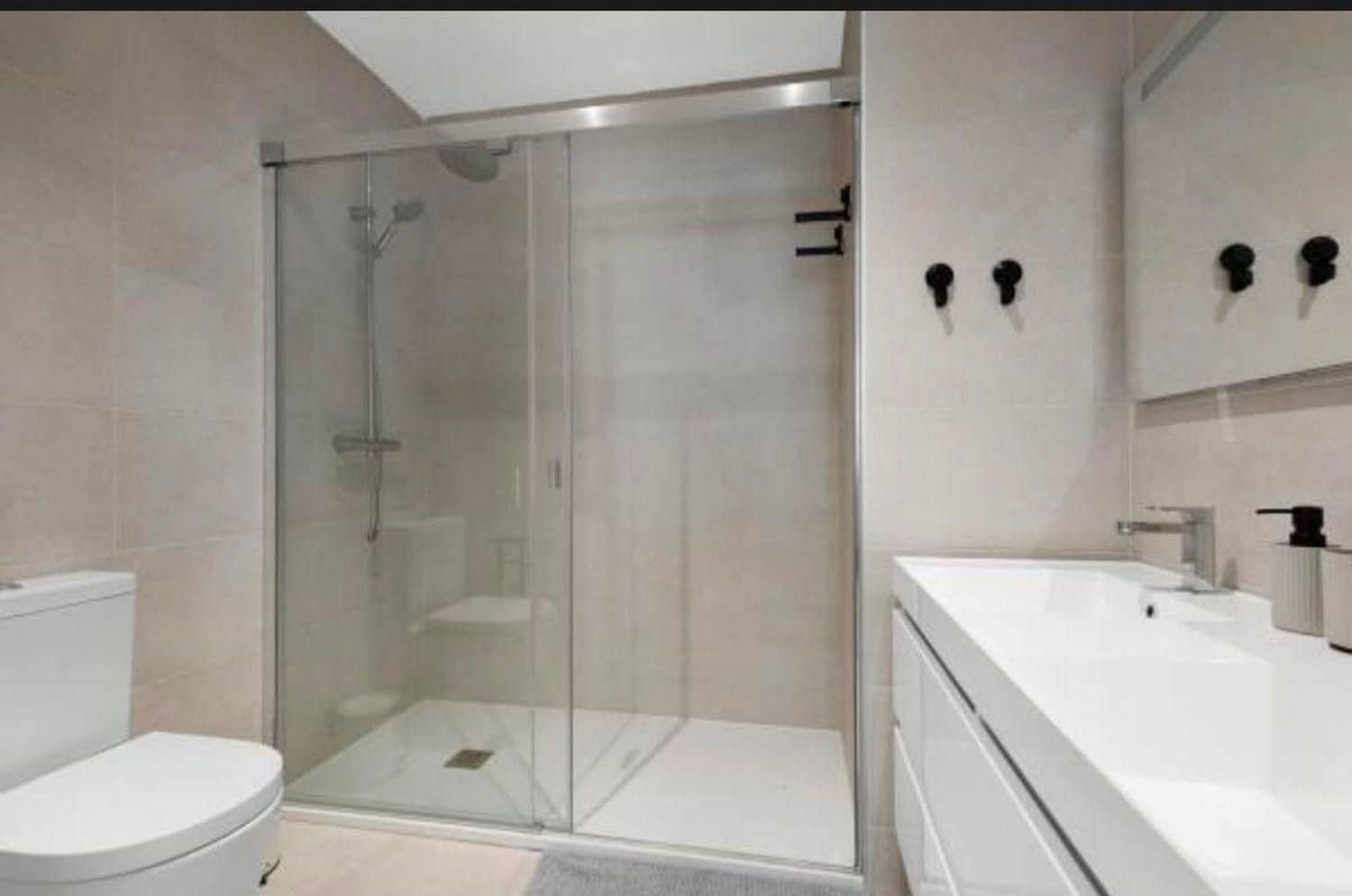 Piso de 2 habitaciones en Torre del Mar en venta con piscina garaje - 378.000 € (Ref: 10121145)