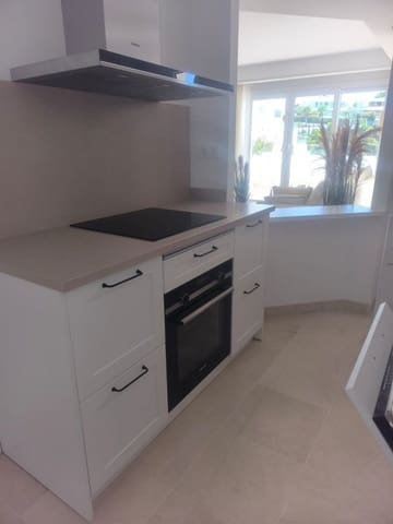 2 quarto Apartamento para venda em Los Naranjos, Marbella com piscina garagem - 560 000 € (Ref: 9871943)
