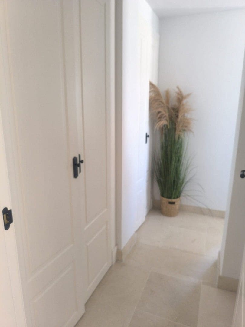 2 slaapkamer Appartement te koop in Marbella met zwembad garage - € 560.000 (Ref: 9871943)
