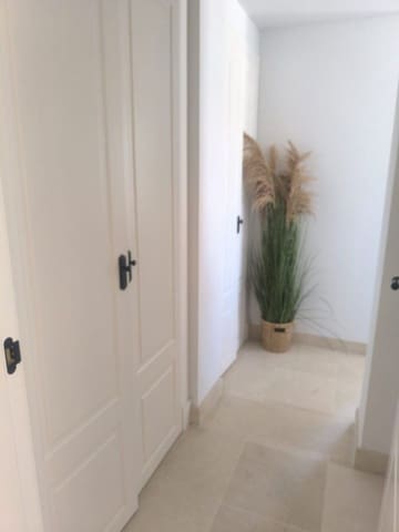 2 quarto Apartamento para venda em Los Naranjos, Marbella com piscina garagem - 560 000 € (Ref: 9871943)