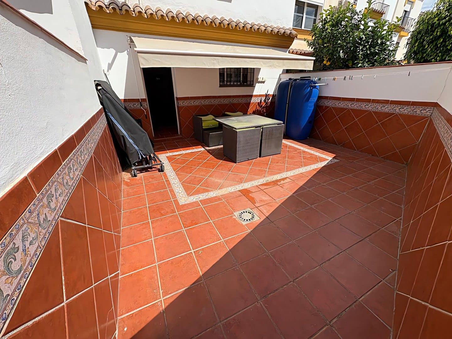 3 soverom Hus til salgs i Torre del Mar med svømmebasseng garasje - € 410 000 (Ref: 9871945)